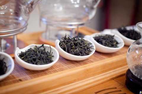 Перед выбором наиболее подходящего напитка следует изучить его полезные свойства. Перед выбором наиболее подходящего напитка следует изучить его полезные свойства.