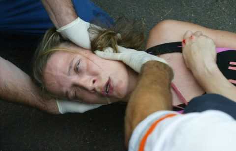 Помощь при эпилептическом приступе Помощь при эпилептическом приступе