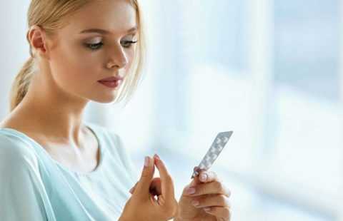 Прием некоторых медикаментозных средств может стать причиной развития заболевания.