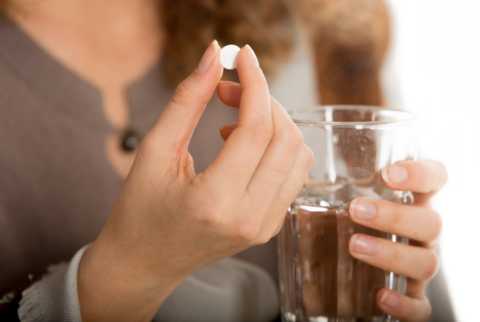 Прием таблетки Прием таблетки