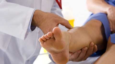 Регулярные осмотры помогут избежать пациенту всевозможных последствий диабета. Регулярные осмотры помогут избежать пациенту всевозможных последствий диабета.