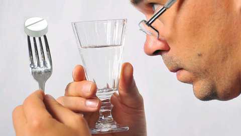 Сочетание метформина с алкоголем повышает уровень лактата в крови в 10-15 (!) раз Сочетание метформина с алкоголем повышает уровень лактата в крови в 10-15 (!) раз