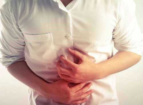 Боль в животе