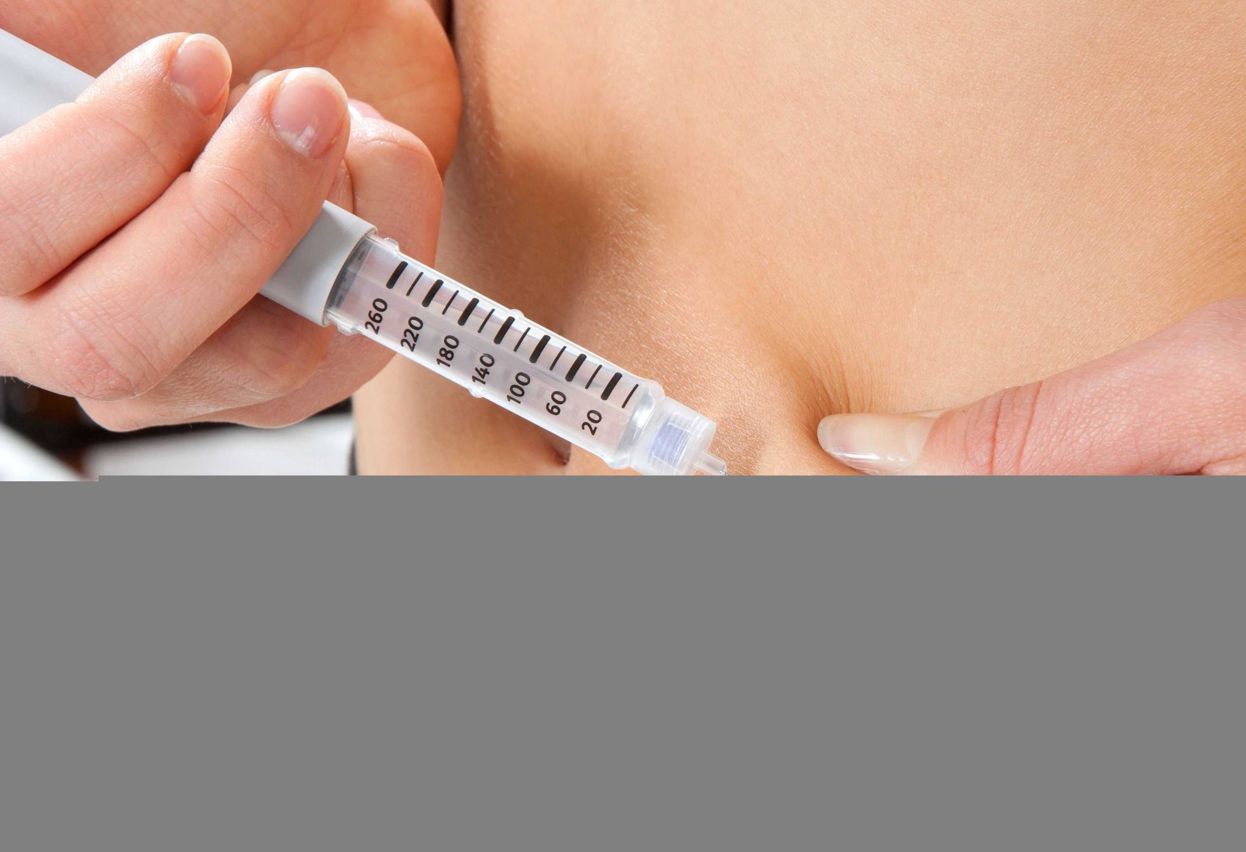 укол в кожную складку