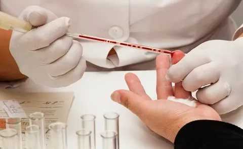 Уровень сахара зависит от возраста пациента и ряда иных факторов. Уровень сахара зависит от возраста пациента и ряда иных факторов.