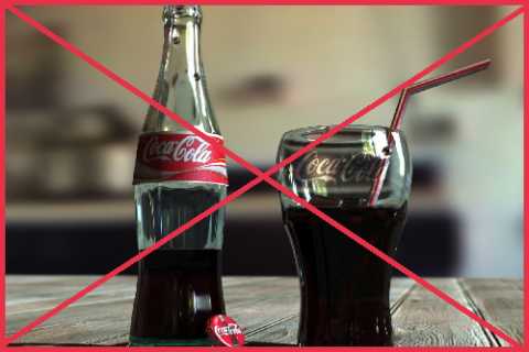 Во время беременности и кормления малыша полностью откажитесь от сладкой газировки Во время беременности и кормления малыша полностью откажитесь от сладкой газировки